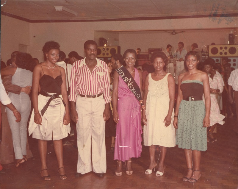 2. Coroação da miss Pérola Negra, em 1969.