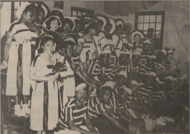 2. Bloco Cordão de Belarba com membros da Sociedade Beneficente 13 de Maio, durante baile de carnaval.carnaval.